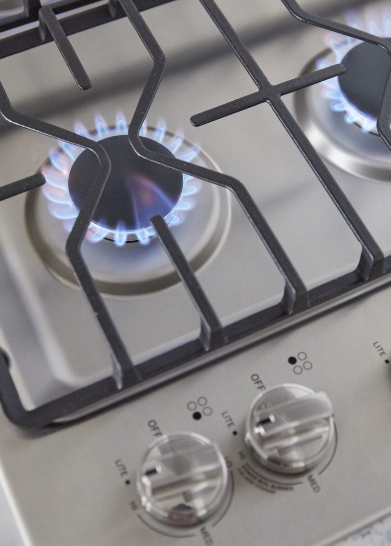 1-Bed-Display-Gas-Cook-Top-scaled