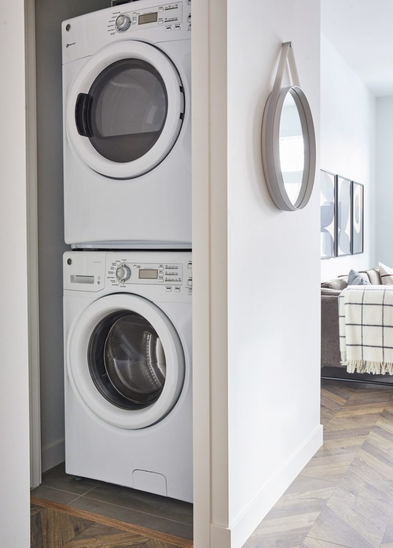 2-Bed-Display-Laundry-scaled