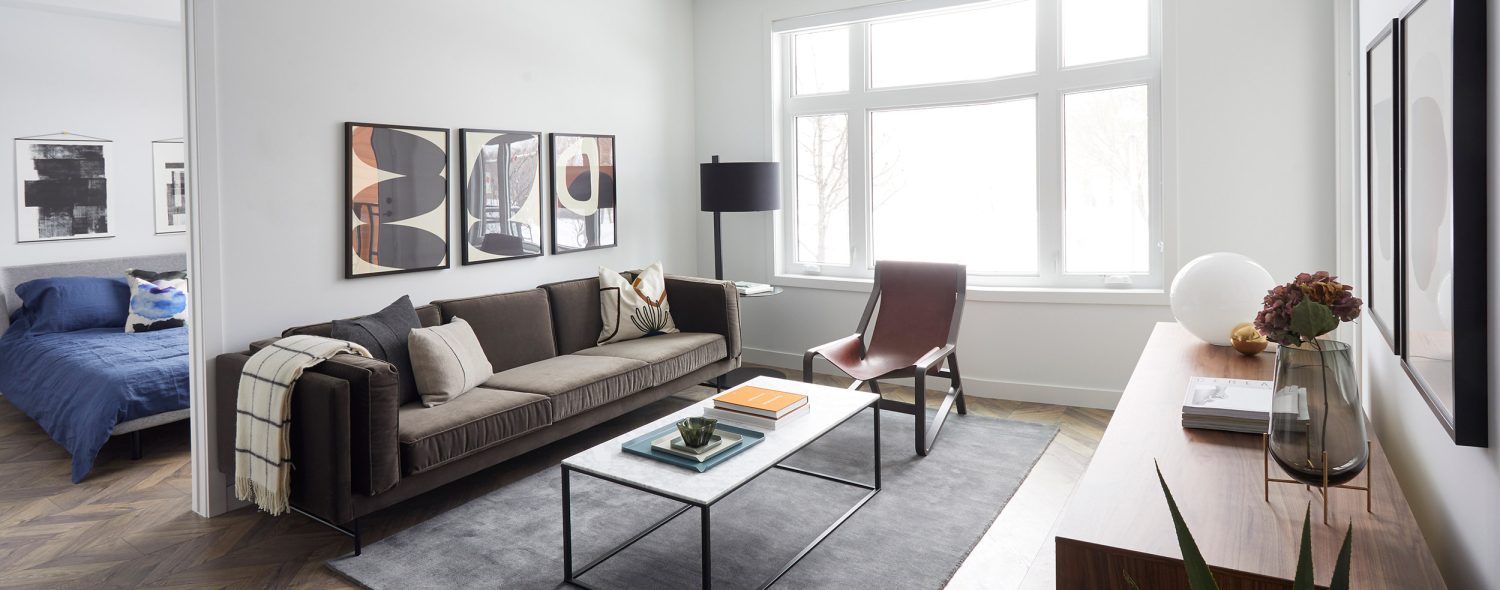 2-Bed-Display-Living-2